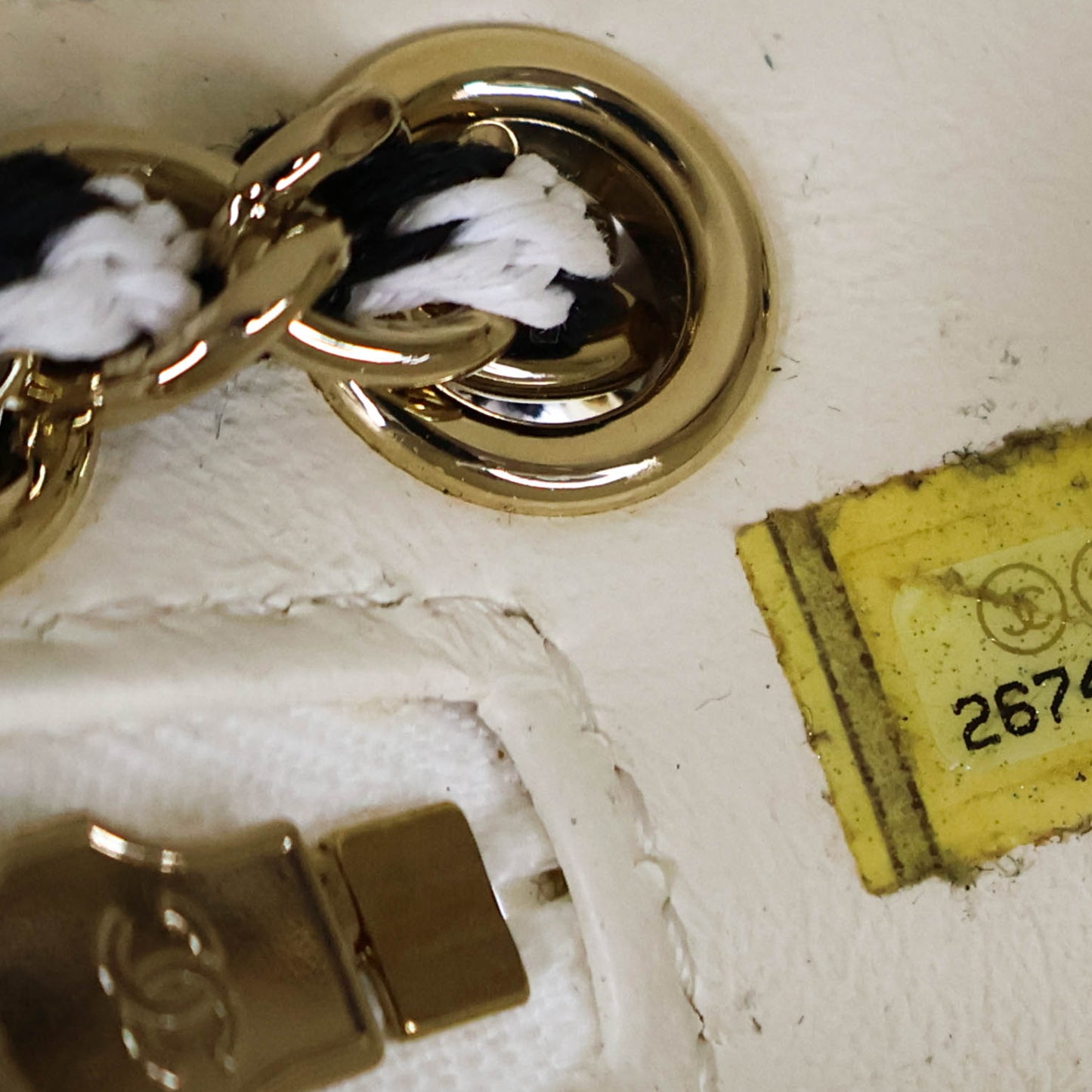 Chanel La Pausa Round Bag White/Black