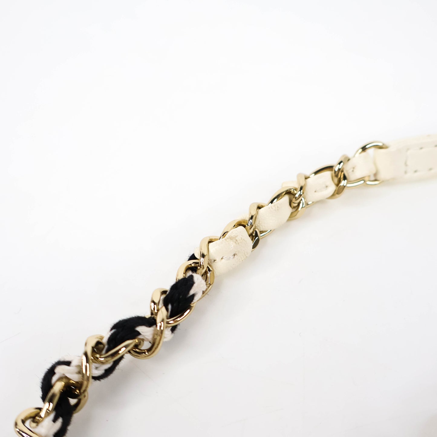 Chanel La Pausa Round Bag White/Black