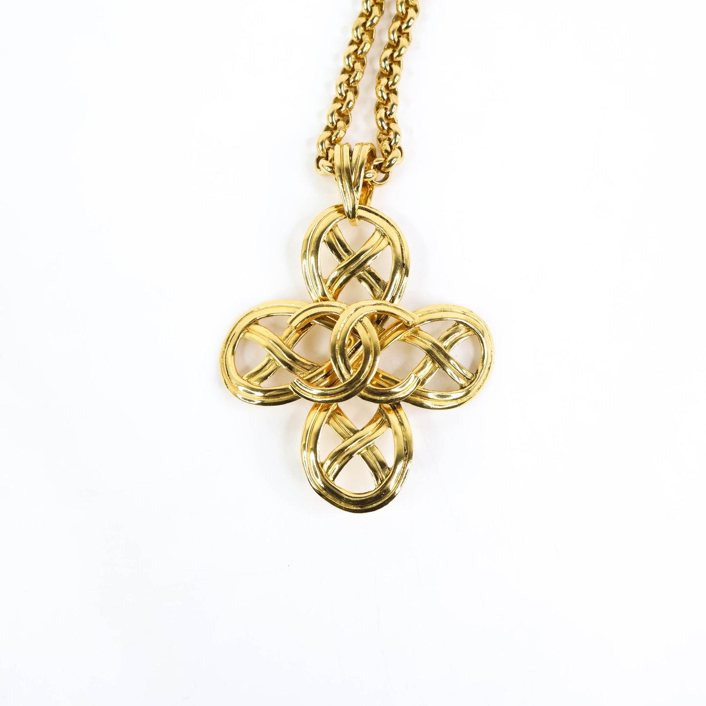 Chanel Necklace Vintage Gold