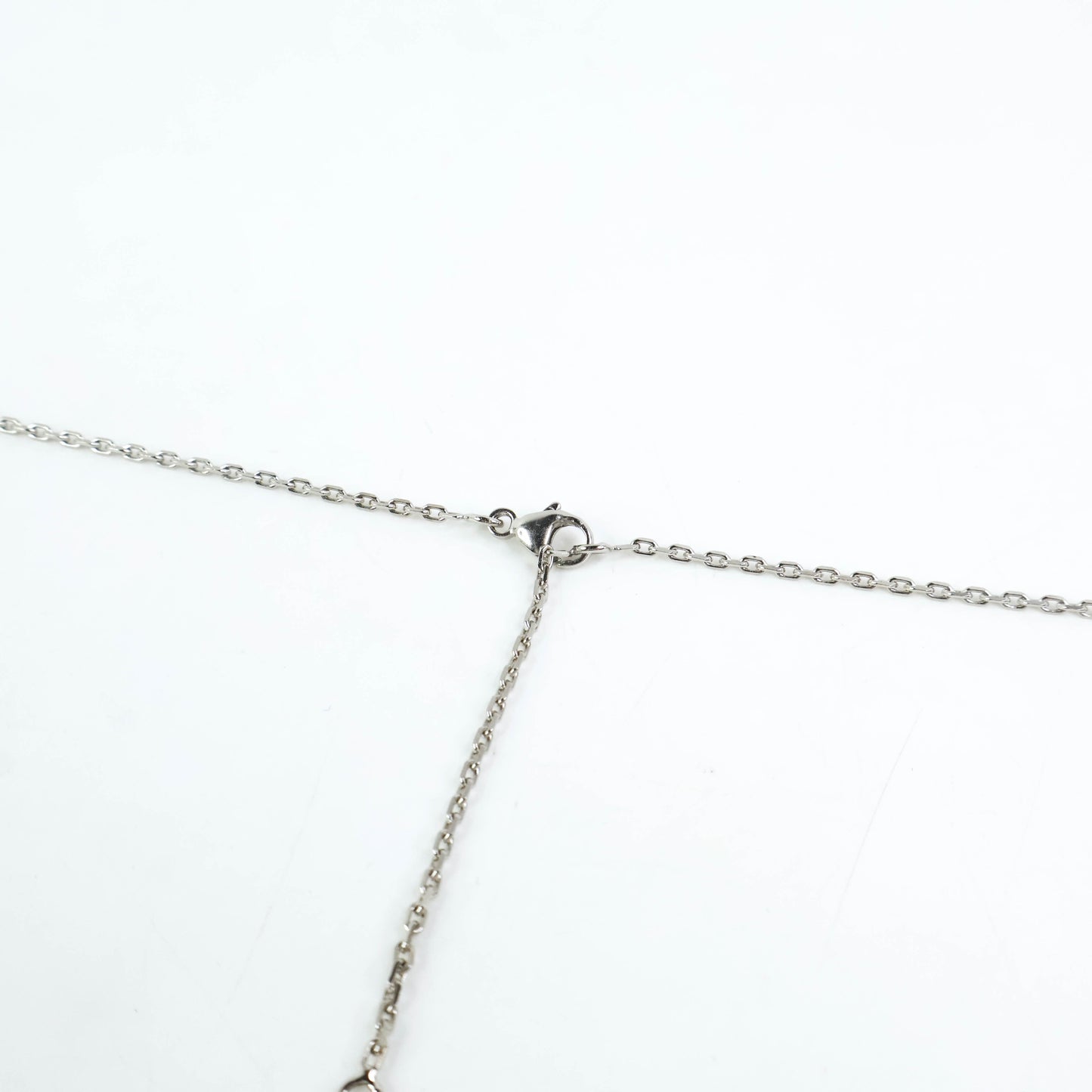 Hermes O Kelly Necklace Small Etoupe