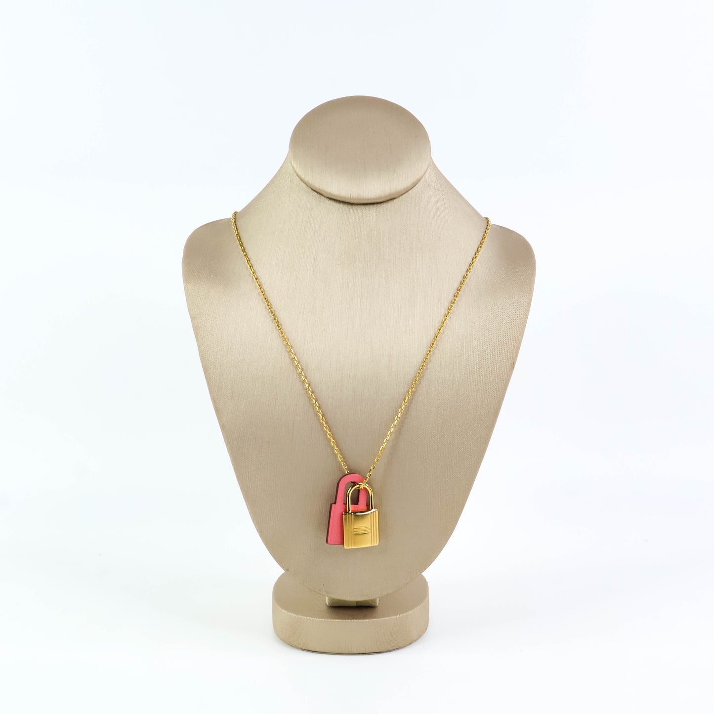 Hermes O Kelly Necklace Small Rose Azalee