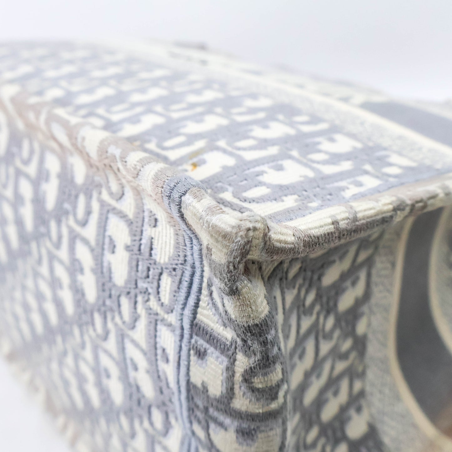 Christian Dior Book Tote Medium Oblique Grey