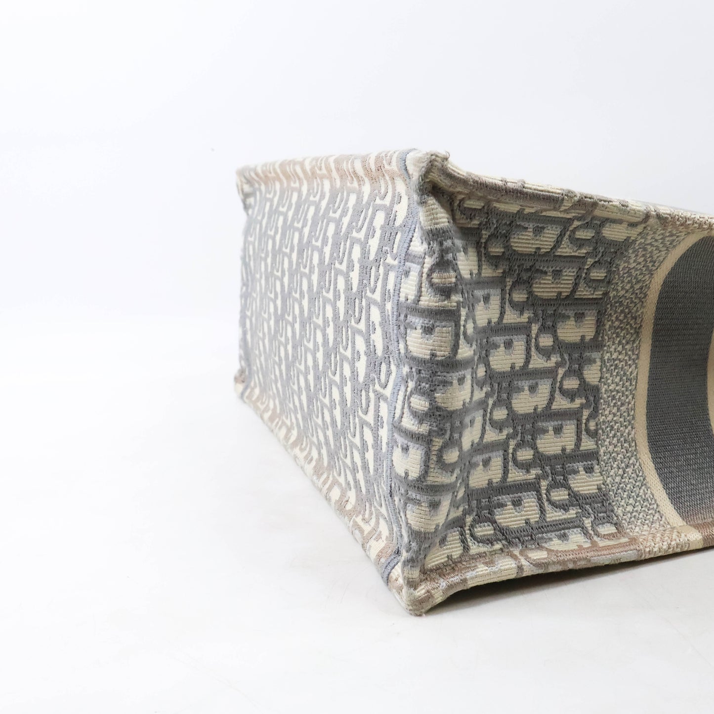 Christian Dior Book Tote Medium Oblique Grey