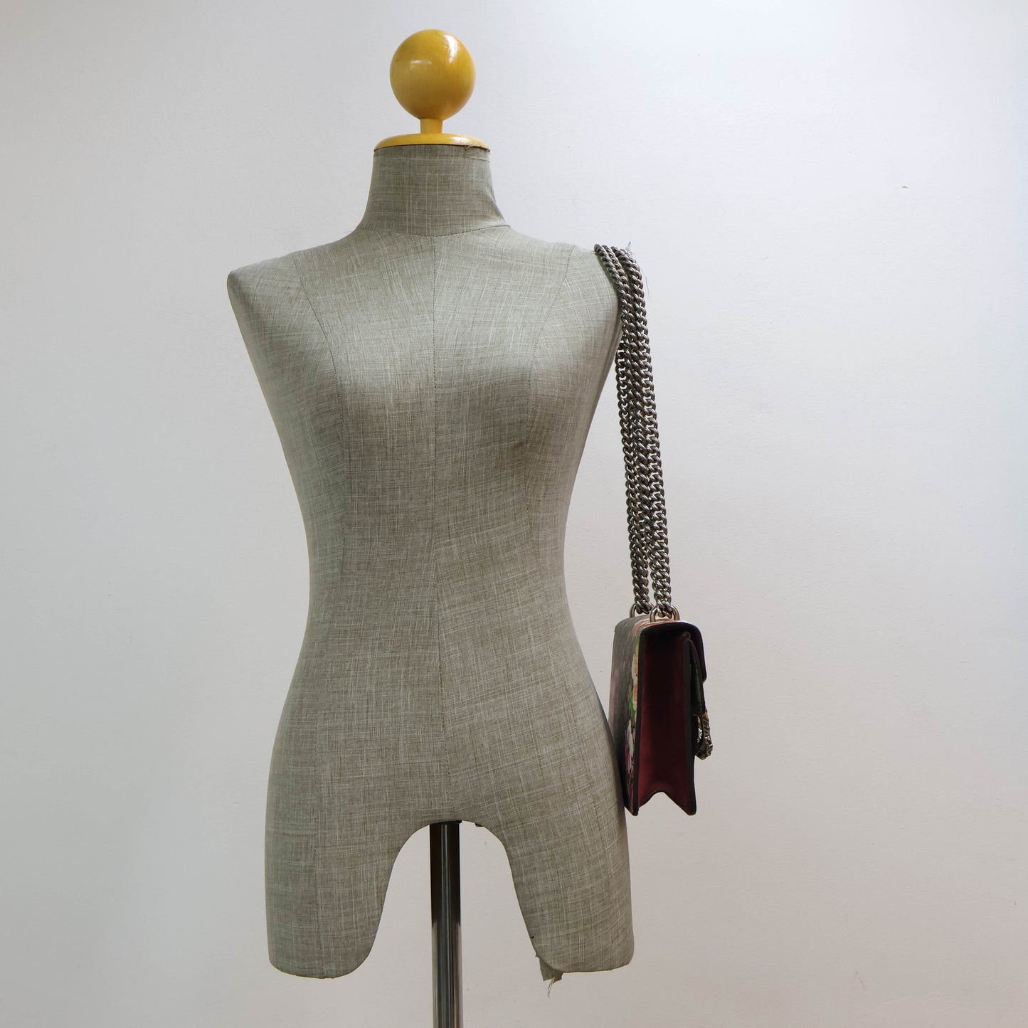 Gucci Dionysus Mini Bag GG Supreme Blooms