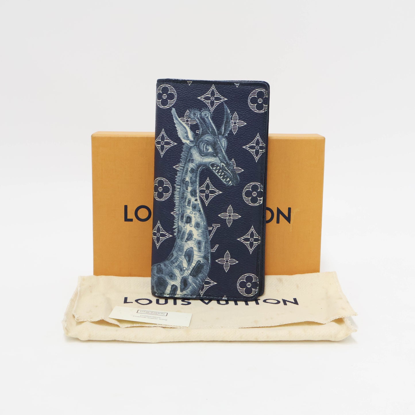 Louis Vuitton Brazza Wallet Savane Monogram Chapman
