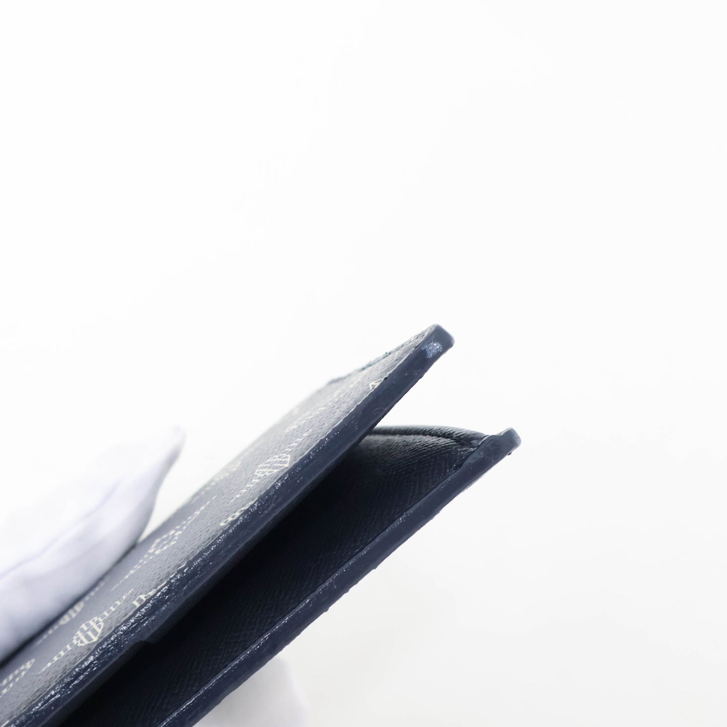 Louis Vuitton Brazza Wallet Savane Monogram Chapman