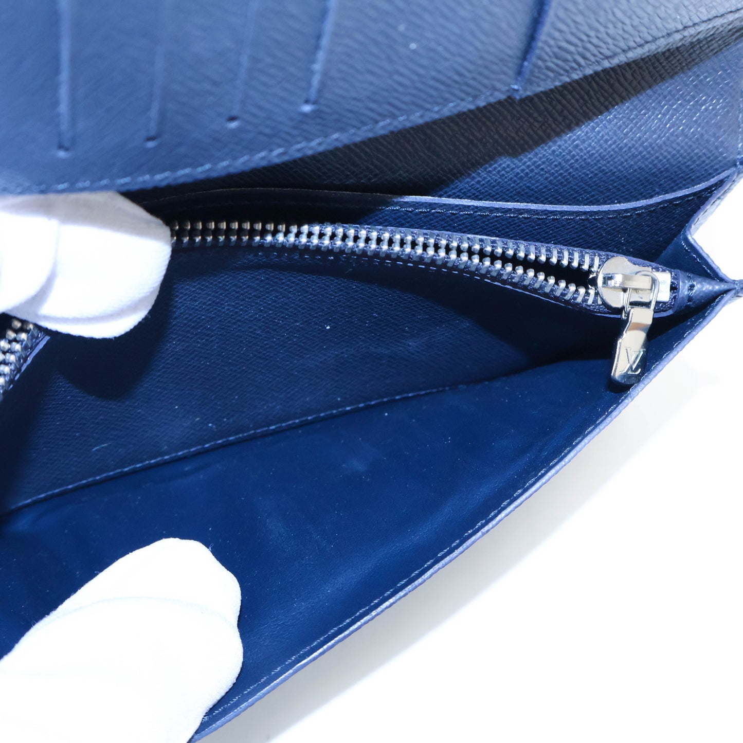 Louis Vuitton Brazza Wallet Savane Monogram Chapman