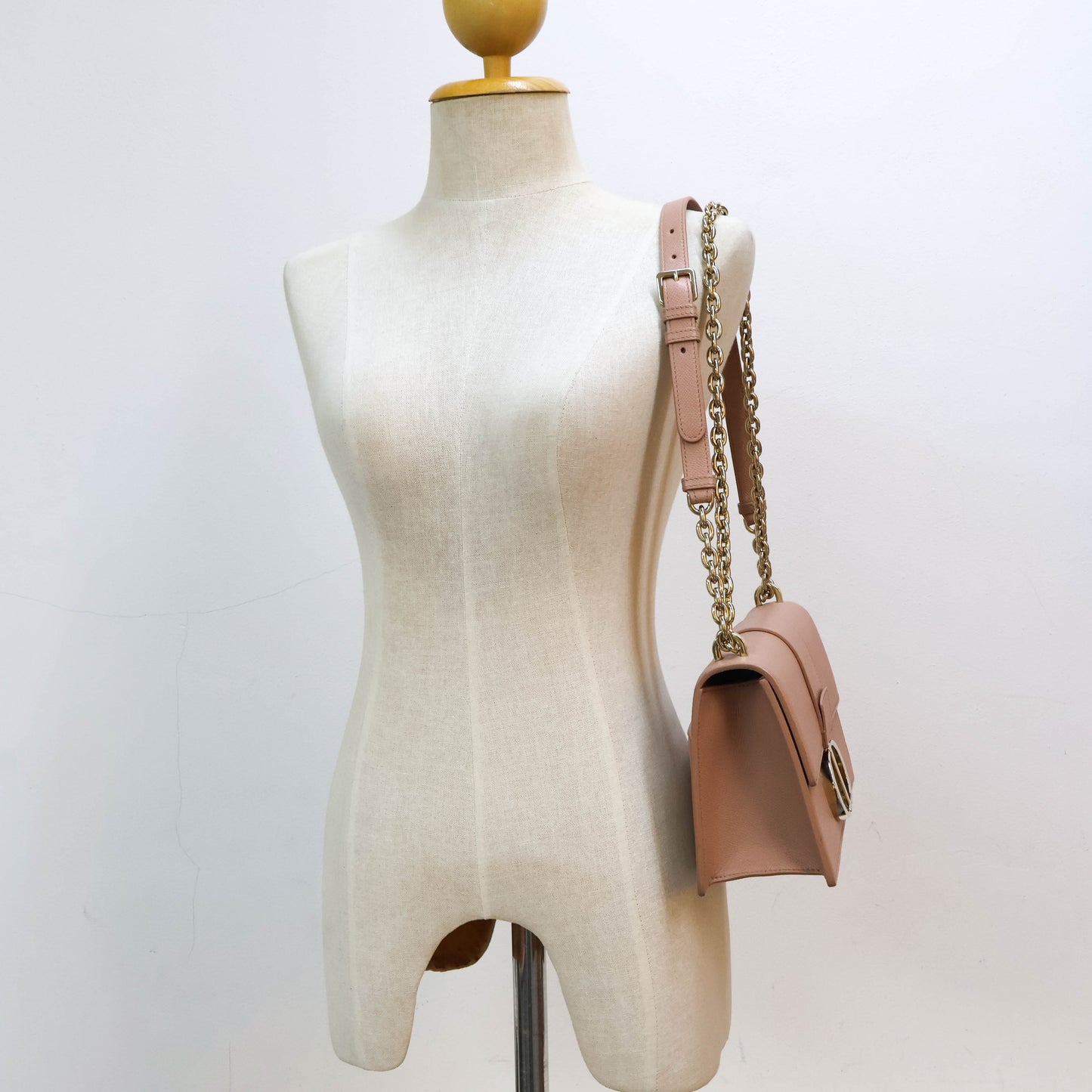 Christian Dior 30 Montaigne Flap Bag Medium Latte