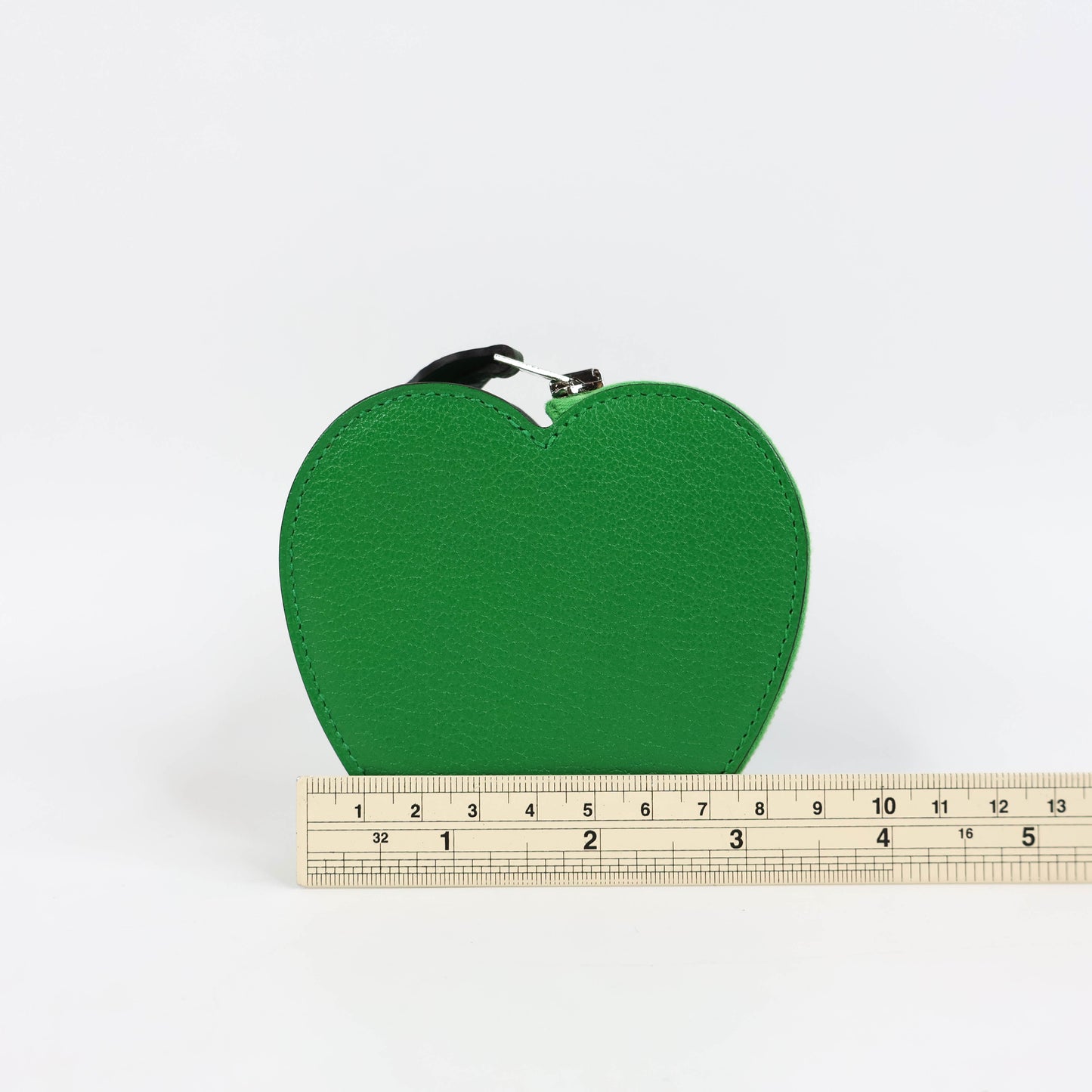 Hermes Pochette Pomme 24 Bamboo