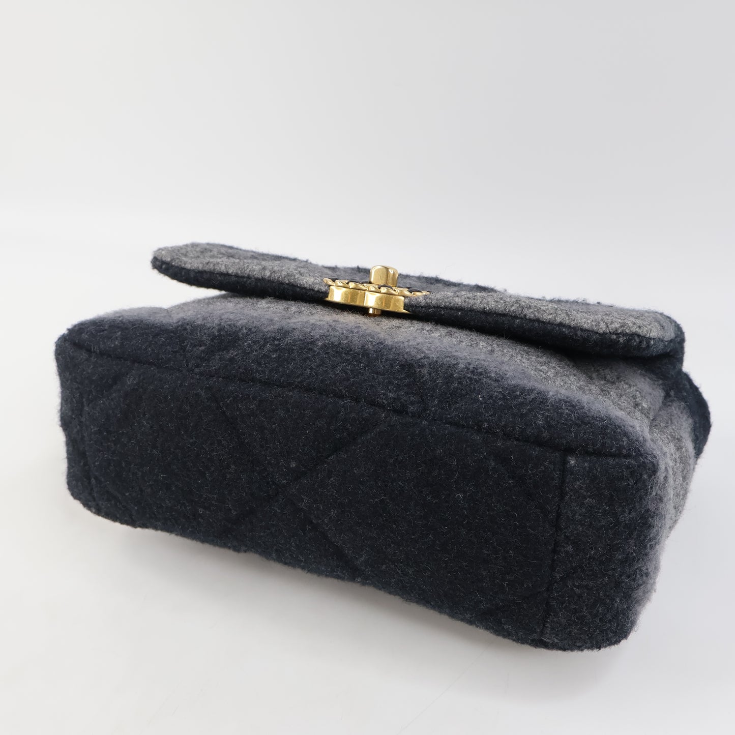 Chanel 19 Wool Ombre Grey