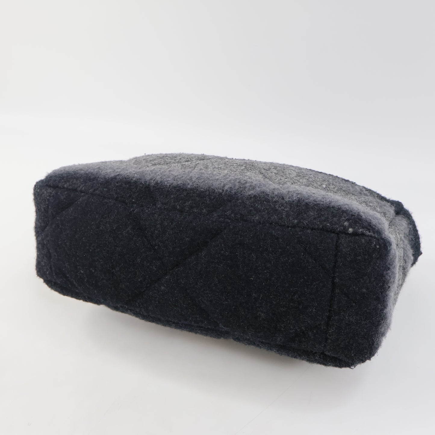 Chanel 19 Wool Ombre Grey