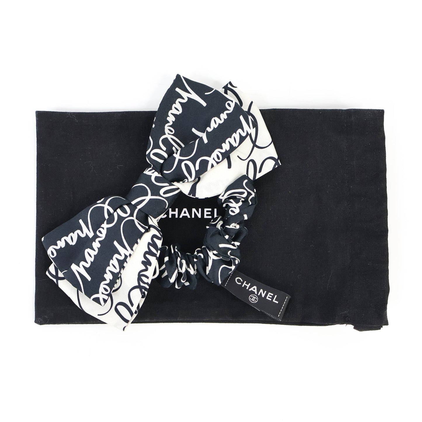 Chanel hair accessory scrunchy ribbon black/white