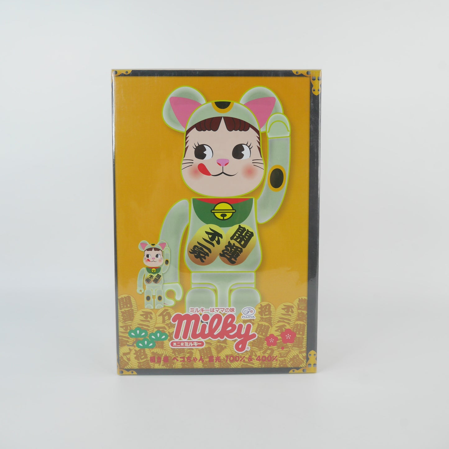 Peko-chan Be@rbrick (Bearbrick) 400% and 100% Maneki Neko Glow in the Dark