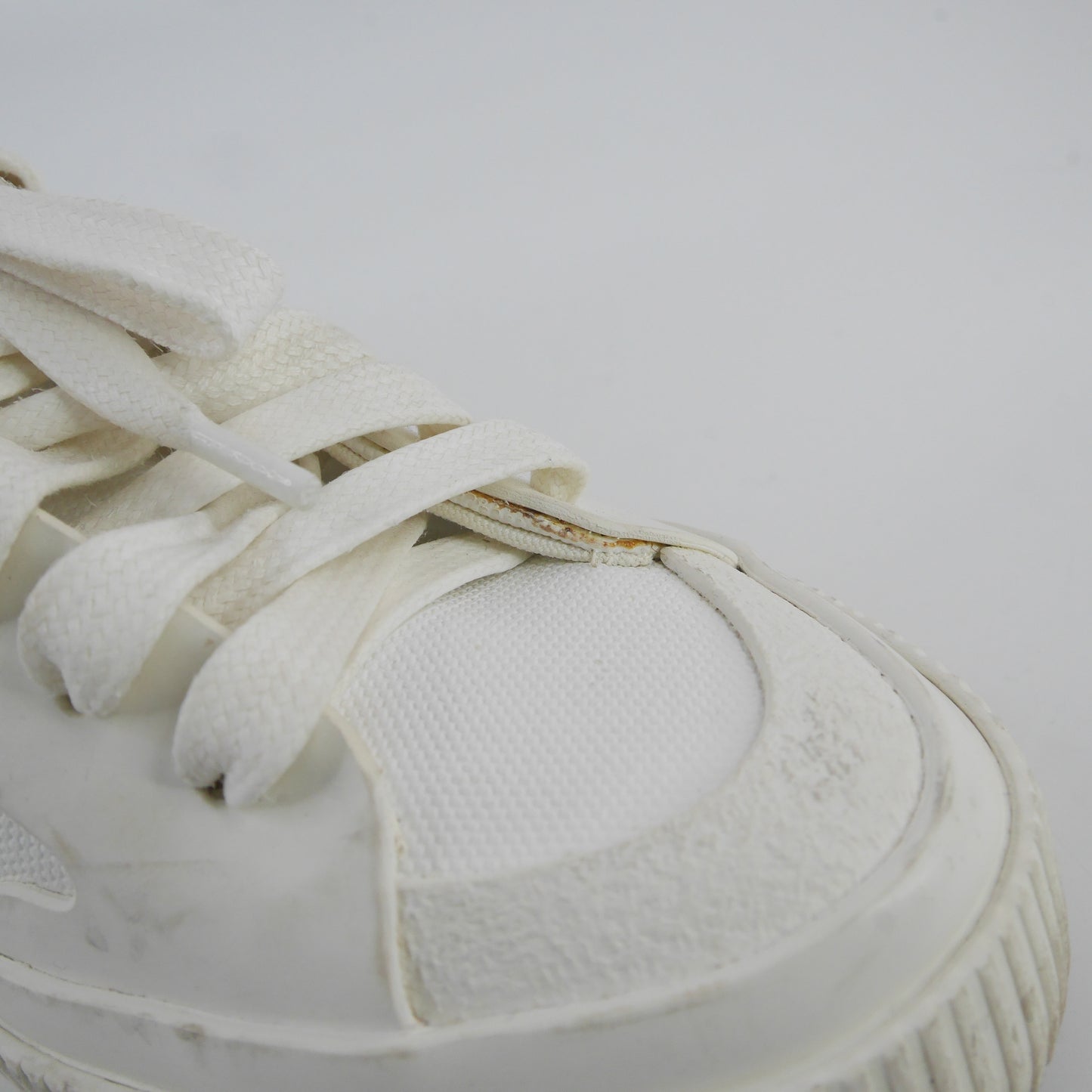 Givenchy Sneakers White 3 Avenue George V 35